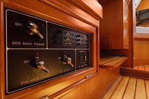 2009 Hylas 46 thumbnail 59