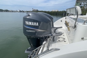 Photo 6031832 for 2008 Century 2901 CC  