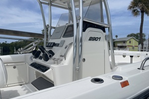 Photo 6031836 for 2008 Century 2901 CC  