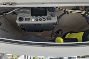 Photo 6031825 for 2008 Century 2901 CC  