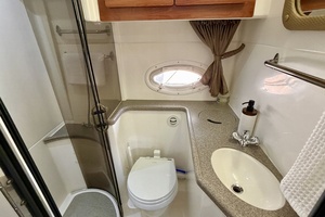 35ft Rinker Yacht For Sale