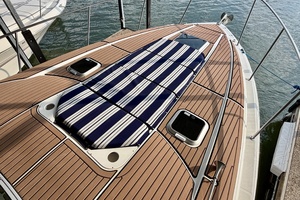 35ft Rinker Yacht For Sale