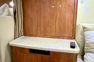 2007 Rinker 350 Express Cruiser thumbnail 68