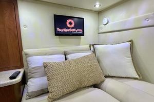 35ft Rinker Yacht For Sale