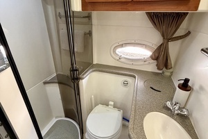 2007 Rinker 350 Express Cruiser thumbnail 81