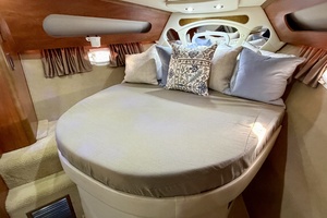 35ft Rinker Yacht For Sale