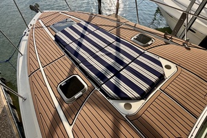 35ft Rinker Yacht For Sale