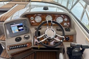 2007 Rinker 350 Express Cruiser thumbnail 32