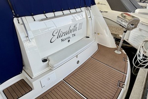 2007 Rinker 350 Express Cruiser thumbnail 12