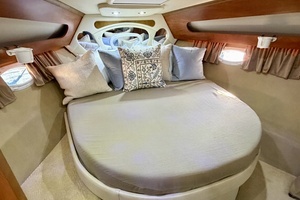 2007 Rinker 350 Express Cruiser thumbnail 53