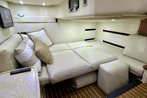 2007 Rinker 350 Express Cruiser thumbnail 65