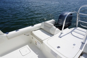 23ft World Cat Yacht For Sale