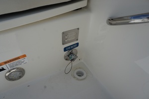 23ft World Cat Yacht For Sale
