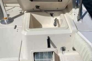26ft Grady White Yacht For Sale