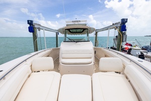 37FT (11.43M) GRADY-WHITE