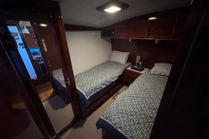 Photo 6033080 for 1981 Hatteras 43 Convertible  