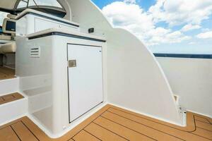 Cockpit refrigerator