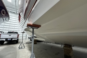 2020 Intrepid 475 Sport Yacht thumbnail 33
