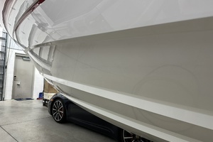 2020 Intrepid 475 Sport Yacht thumbnail 41
