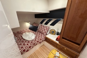 2020 Intrepid 475 Sport Yacht thumbnail 18
