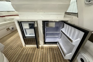 2020 Intrepid 475 Sport Yacht thumbnail 25