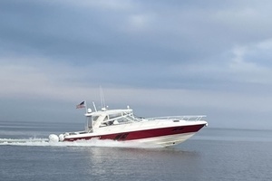 2020 Intrepid 475 Sport Yacht thumbnail 2