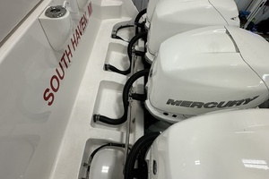 2020 Intrepid 475 Sport Yacht thumbnail 38