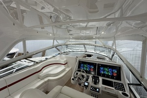 2020 Intrepid 475 Sport Yacht thumbnail 5