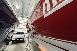 2020 Intrepid 475 Sport Yacht thumbnail 34