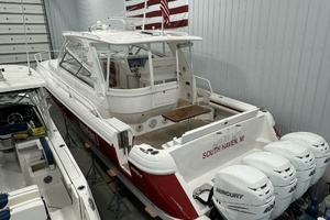 2020 Intrepid 475 Sport Yacht thumbnail 37