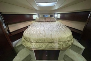 2005 Sea Ray 420 Sedan Bridge thumbnail 30