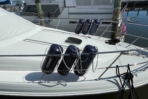 2005 Sea Ray 420 Sedan Bridge thumbnail 7