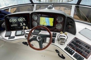 2005 Sea Ray 420 Sedan Bridge thumbnail 3