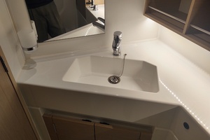 LOWE TIDE 30ft Beneteau Yacht For Sale