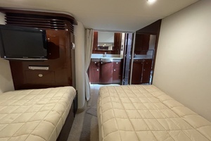 2009 Sea Ray 480 Sundancer thumbnail 19