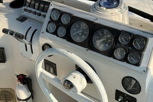 1988 Mainship Mediterranean thumbnail 20