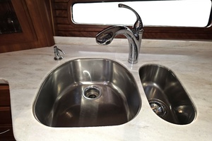 Photo 6033537 for 2012 Sabre 48 Salon Express  