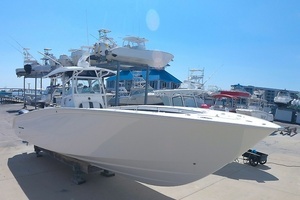 2017 Cape Horn 36XS thumbnail 1