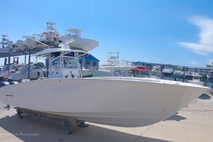 Photo 6033583 for 2017 Cape Horn 36XS  0005634145