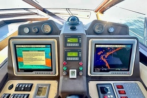 2011 Azimut FlyBridge thumbnail 22