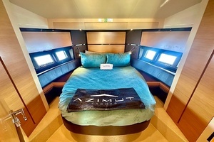 2011 Azimut FlyBridge thumbnail 31