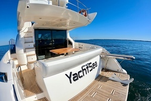 2011 Azimut FlyBridge thumbnail 10