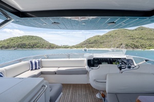 2017 Sunseeker 86 Yacht thumbnail 105