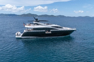 2017 Sunseeker 86 Yacht thumbnail 6