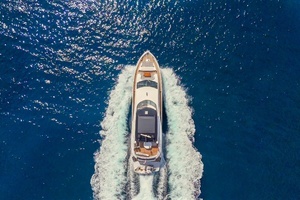 2017 Sunseeker 86 Yacht thumbnail 15