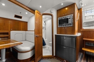 2024 Albemarle 41 Express thumbnail 41