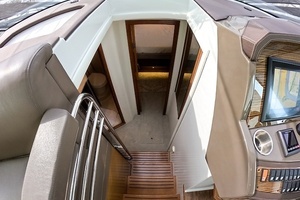 2016 Cruisers Yachts Cantius thumbnail 19