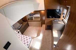 2016 Cruisers Yachts Cantius thumbnail 31