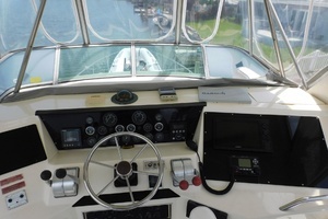 1987 Sea Ray 460 Convertible thumbnail 17