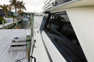 1987 Sea Ray 460 Convertible thumbnail 9